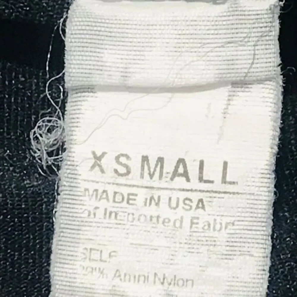 SoulCycle wheel leggings size XS……..707